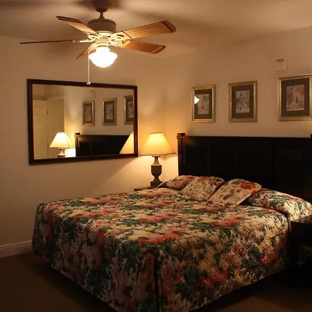 Lake Roy Beach Inn - Winter Haven Room photo
